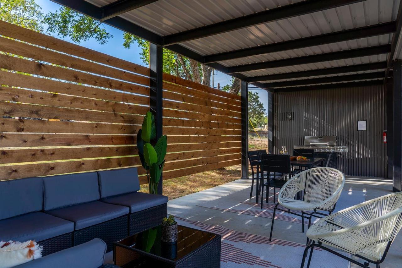 Container Haus Pet Friendly With Cowboy Pool Villa Fredericksburg Exterior photo