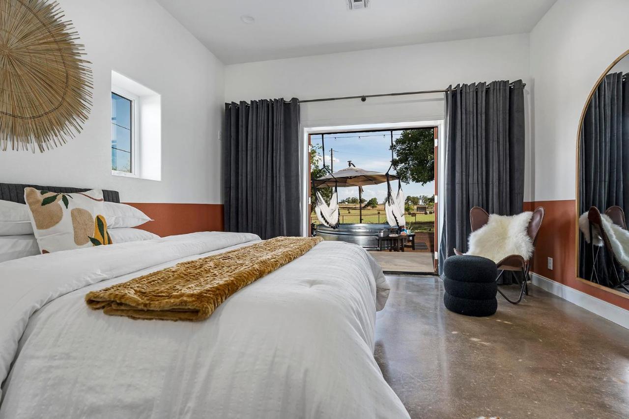 Container Haus Pet Friendly With Cowboy Pool Villa Fredericksburg Exterior photo