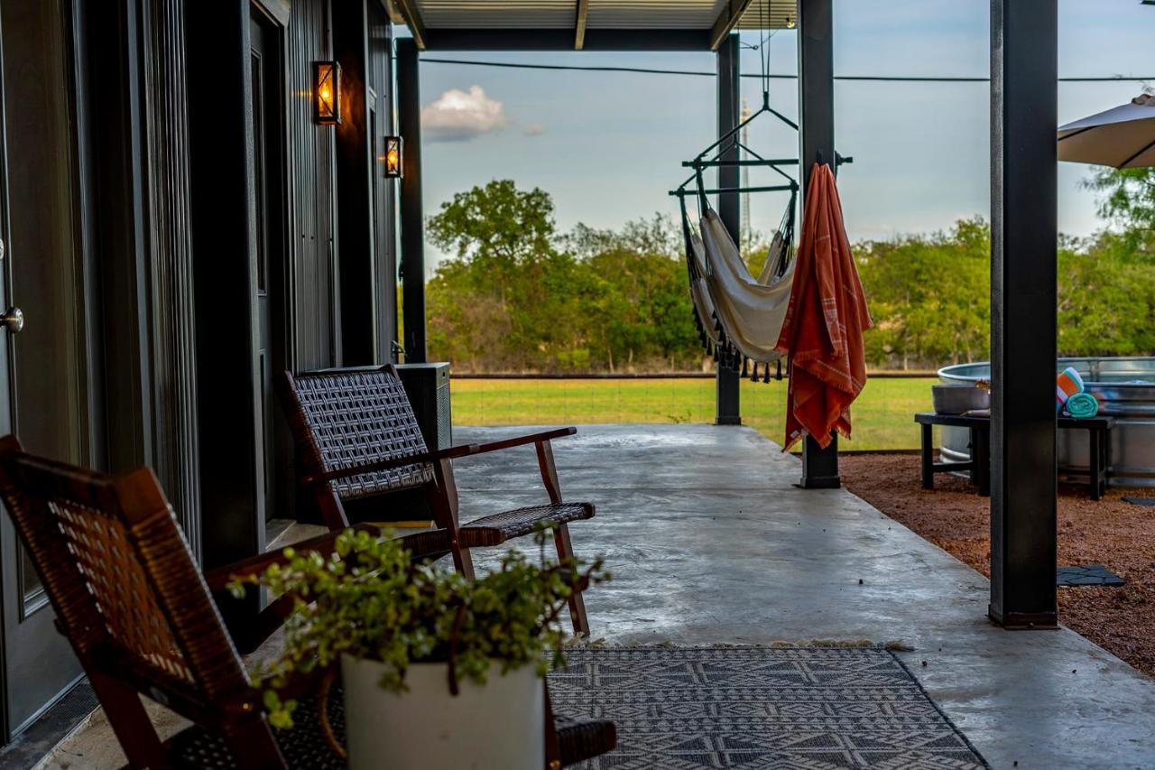 Container Haus Pet Friendly With Cowboy Pool Villa Fredericksburg Exterior photo