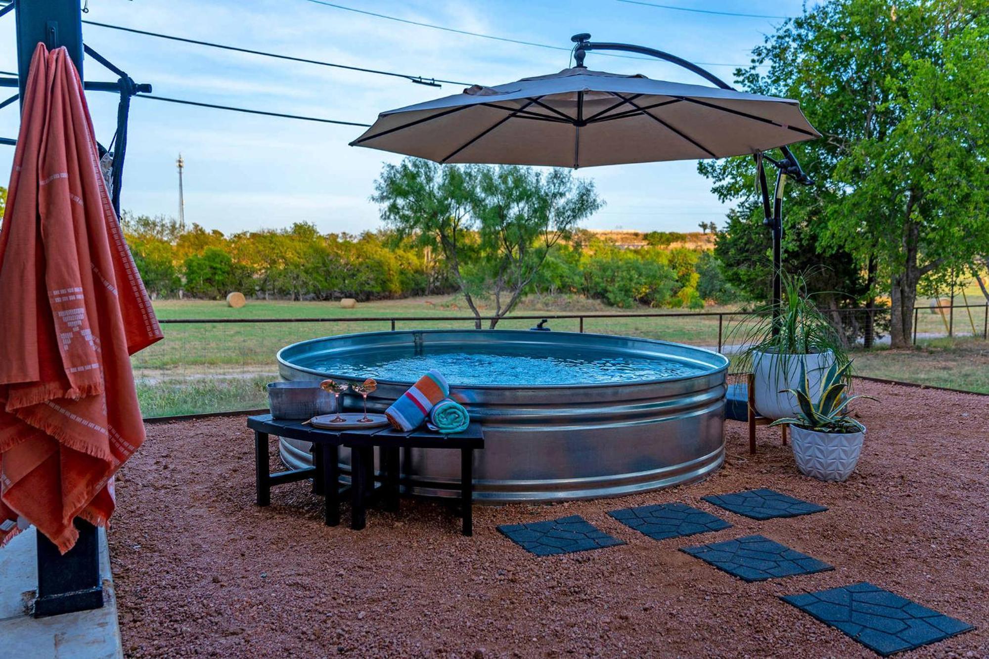 Container Haus Pet Friendly With Cowboy Pool Villa Fredericksburg Exterior photo