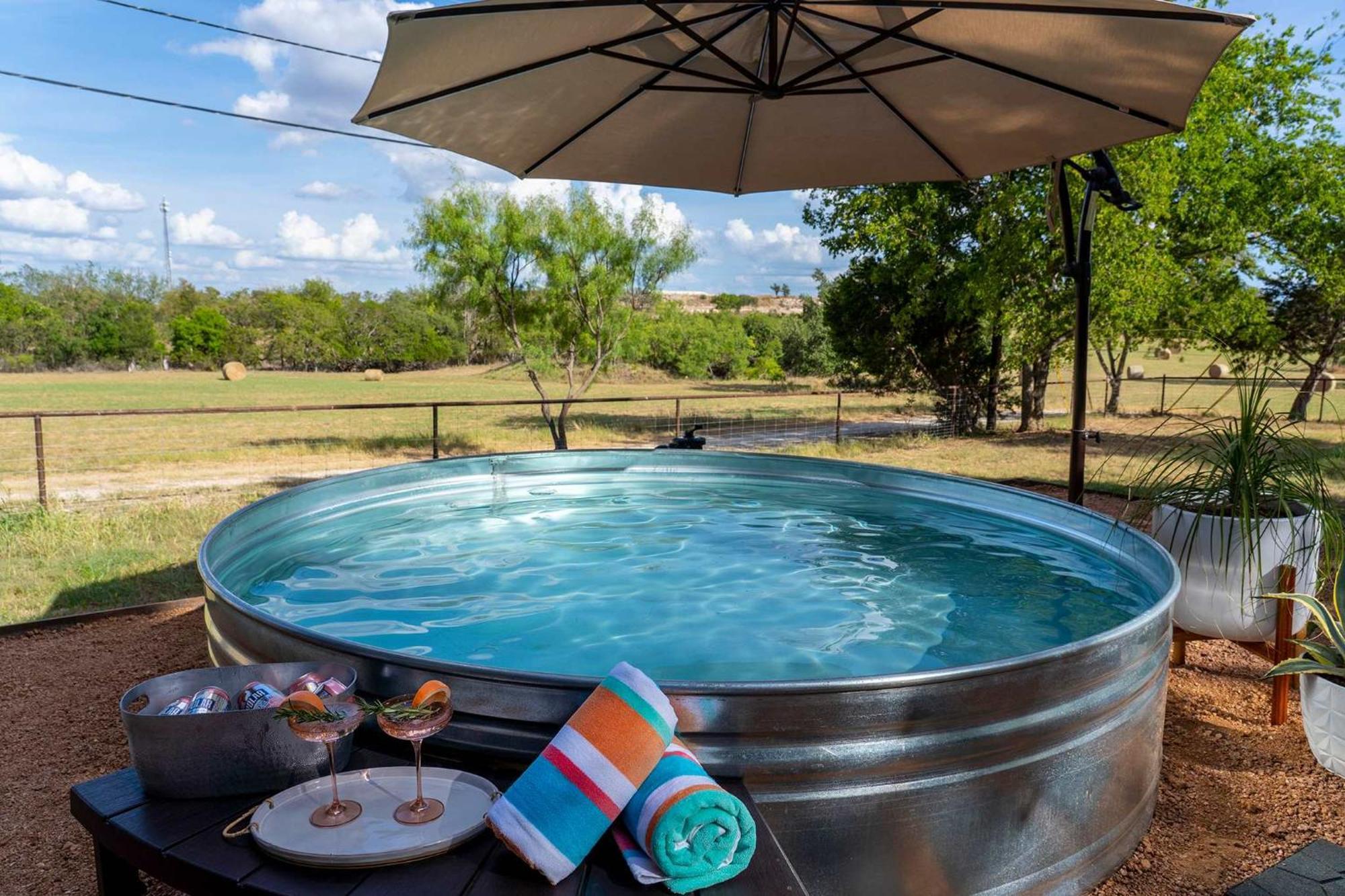 Container Haus Pet Friendly With Cowboy Pool Villa Fredericksburg Exterior photo